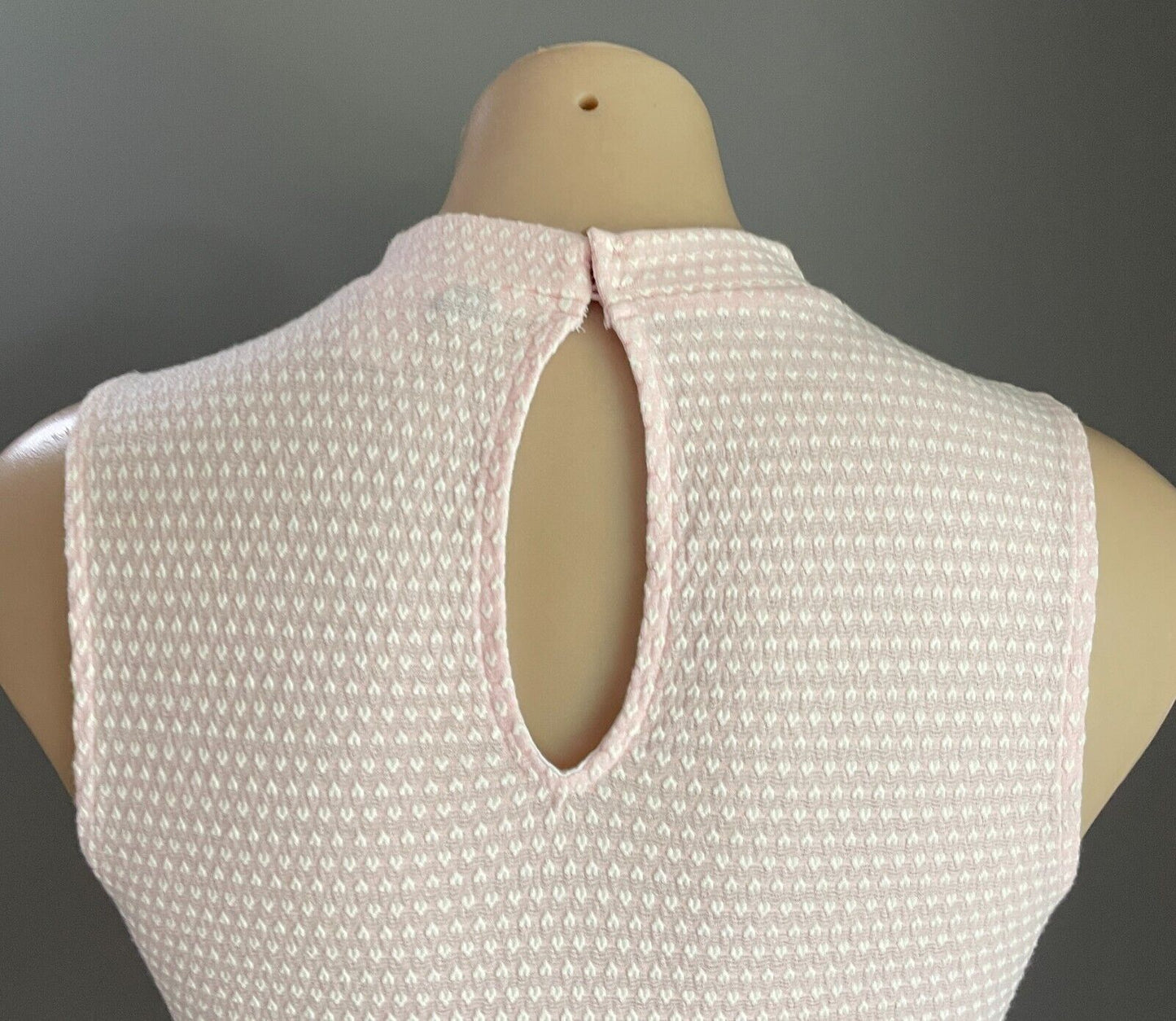 DIVIDED by H&M Top Pink & White Heart Print Sleeveless Size EU M AU 12 1950s