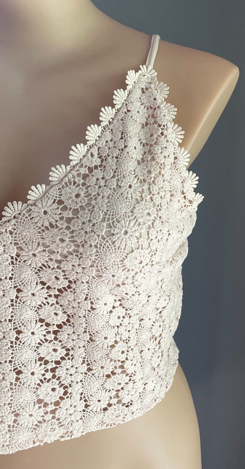 H&M Crop Top Light Beige Lace Adjustable Straps Partially Lined Size XXL 18 NEW