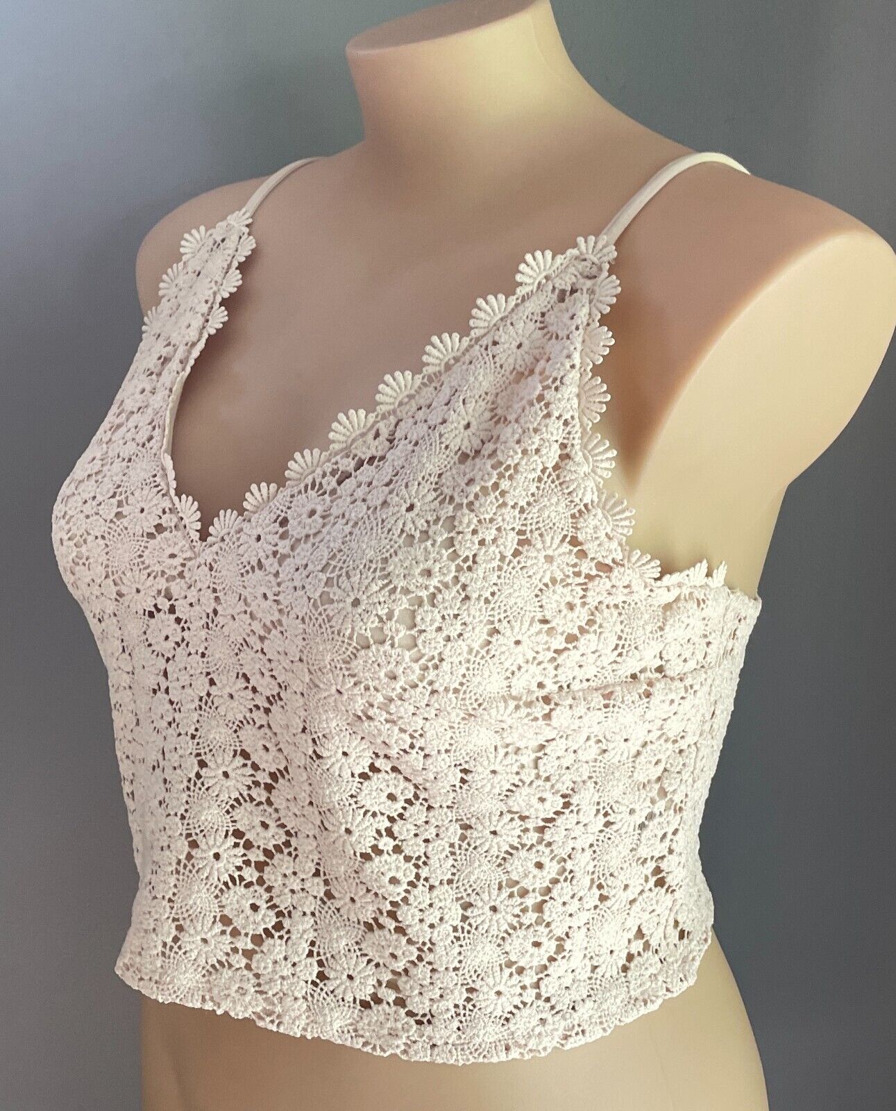 H&M Crop Top Light Beige Lace Adjustable Straps Partially Lined Size XXL 18 NEW