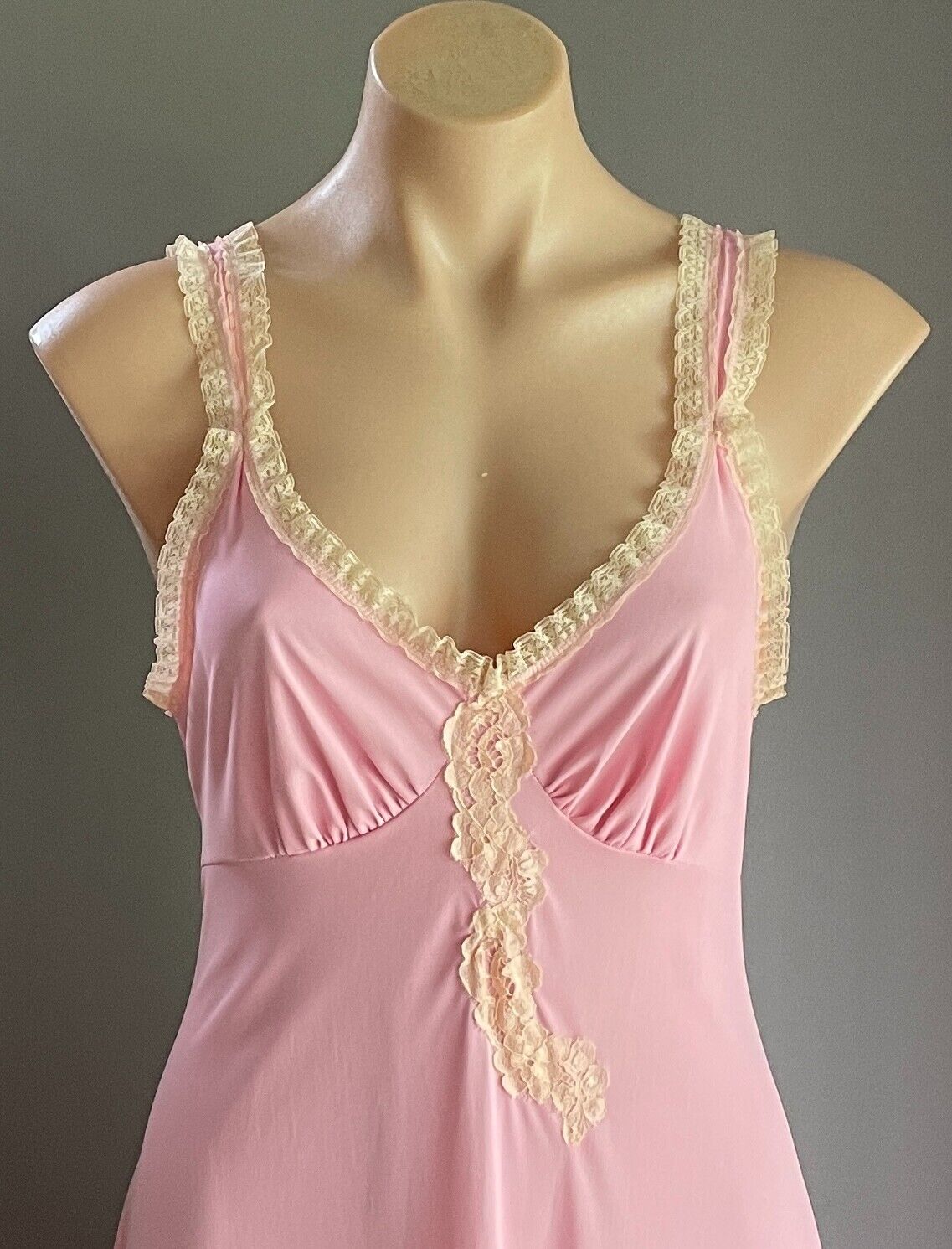 DIAMOND CUT Nightie Size 12 Pink Cream Lace Trim Sleeveless Long Length Vintage