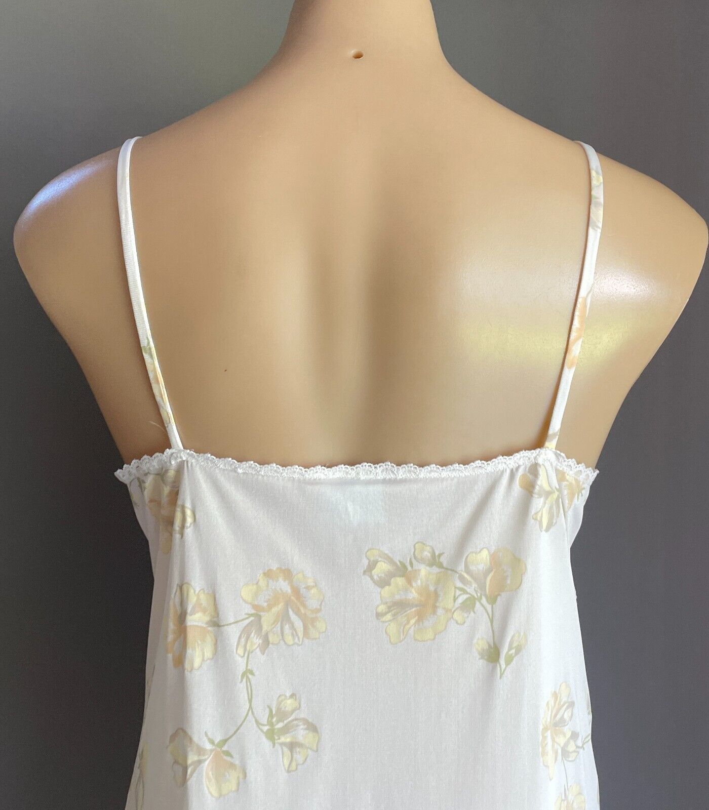 LITTLE LUXURIES Nightie Nylon White Floral Print Long Length Size 14 Lingerie