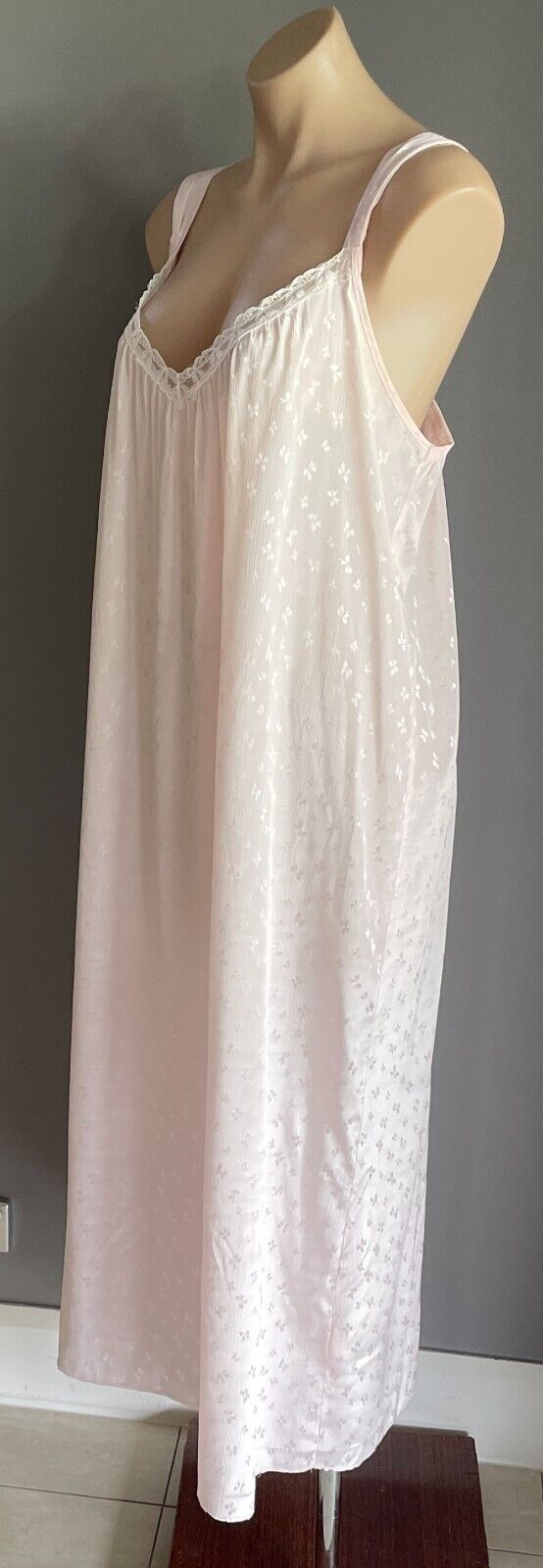 GIVONI Nightie Pink Jacquard Bow Print Long Size 10 - 12 Needs Hemming