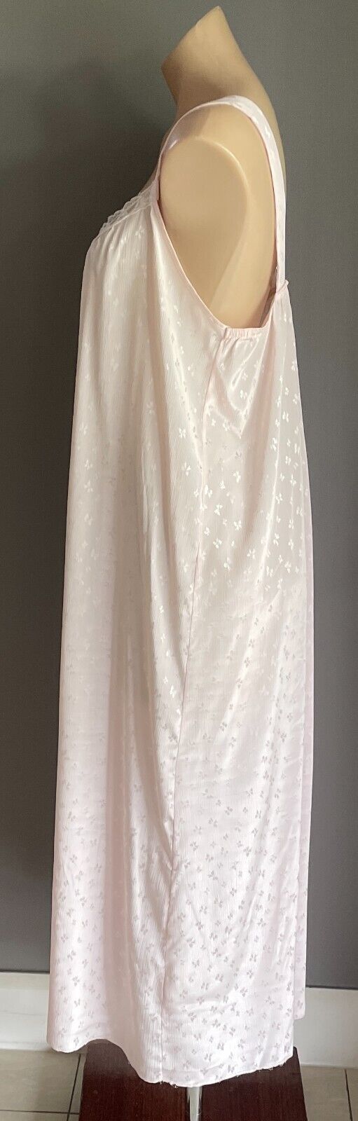 GIVONI Nightie Pink Jacquard Bow Print Long Size 10 - 12 Needs Hemming