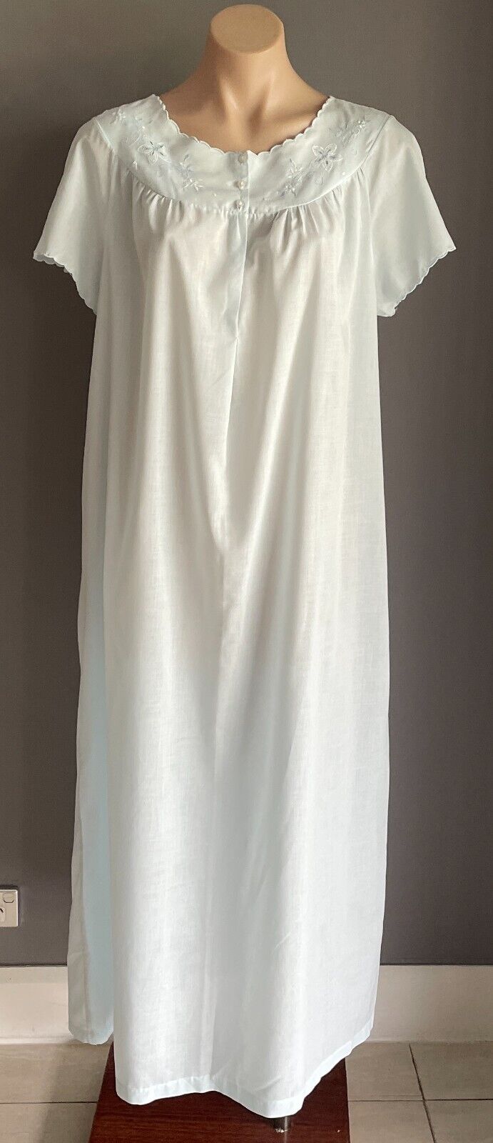 Vintage Nightie Baby Blue Size 18 Cotton Blend Cap Sleeve Long Length 1970s NEW