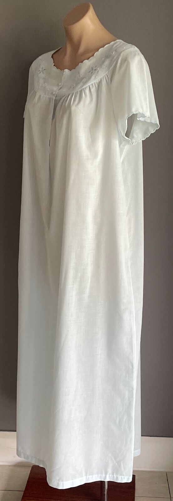 Vintage Nightie Baby Blue Size 18 Cotton Blend Cap Sleeve Long Length 1970s NEW