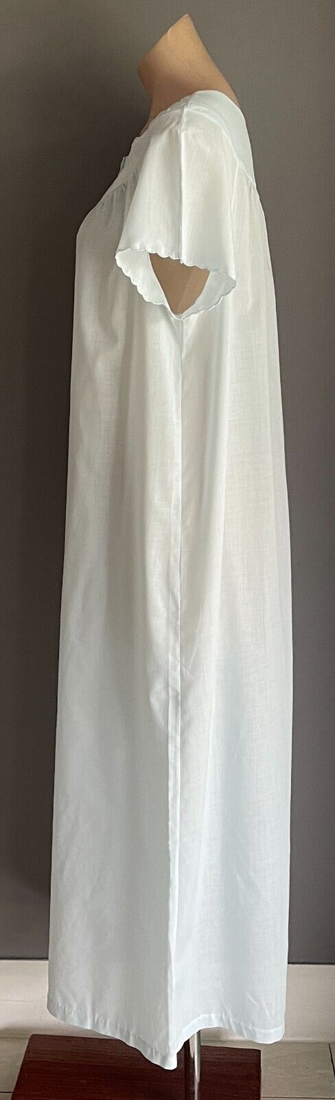 Vintage Nightie Baby Blue Size 18 Cotton Blend Cap Sleeve Long Length 1970s NEW