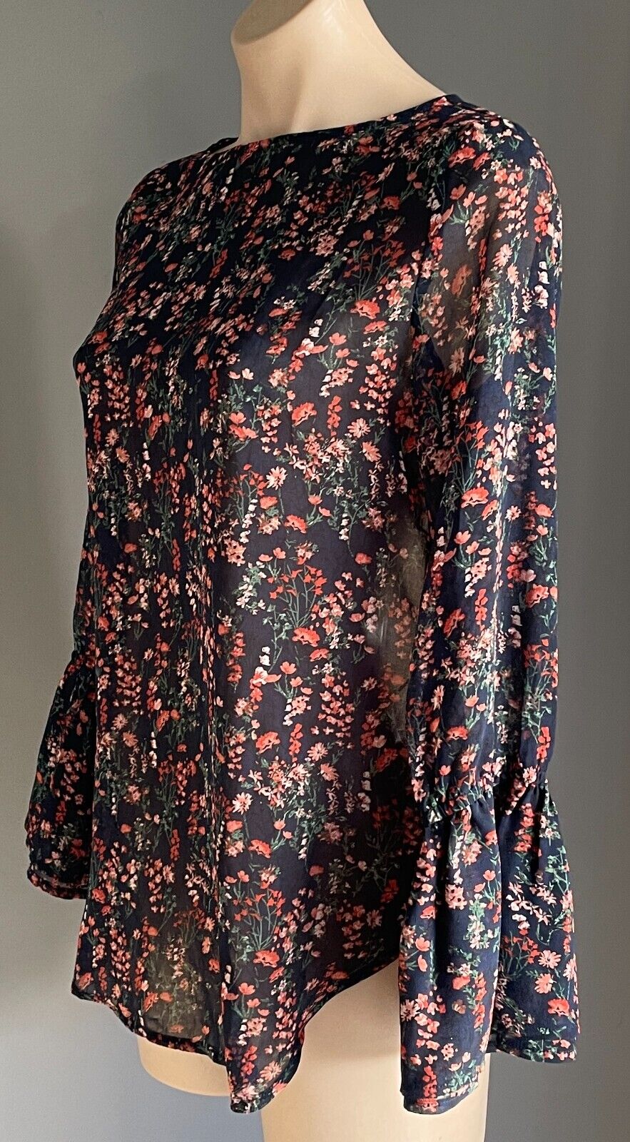 FORCAST Top Bell Sleeve Navy Floral Print Semi Sheer Blouse w Long Size 8 10