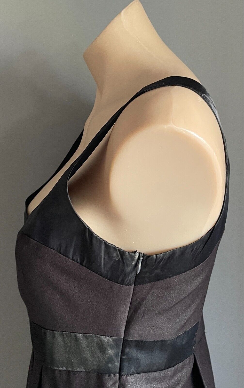 HOT OPTIONS Sheath Dress Black Sleeveless Mini Length Size 12 Zip Pockets