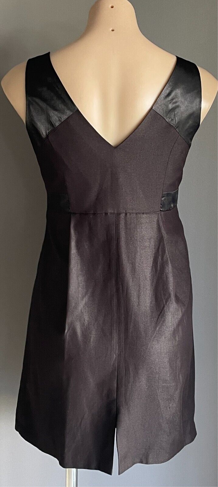 HOT OPTIONS Sheath Dress Black Sleeveless Mini Length Size 12 Zip Pockets