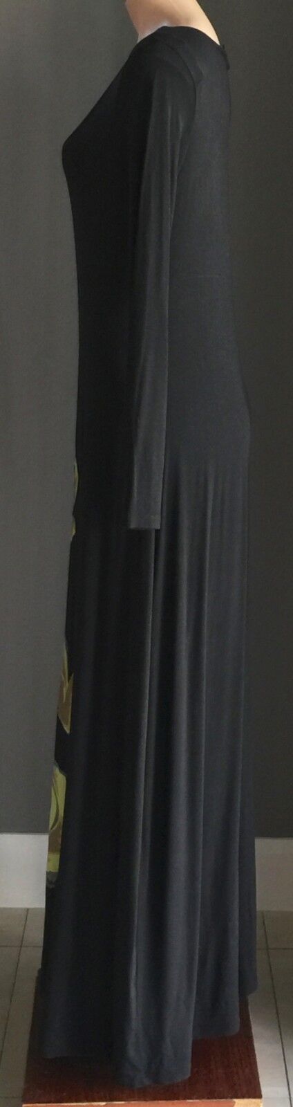 CHARLIE BROWN Maxi Dress Long Sleeve Black & Floral Print Size 8 - 10 Impressive