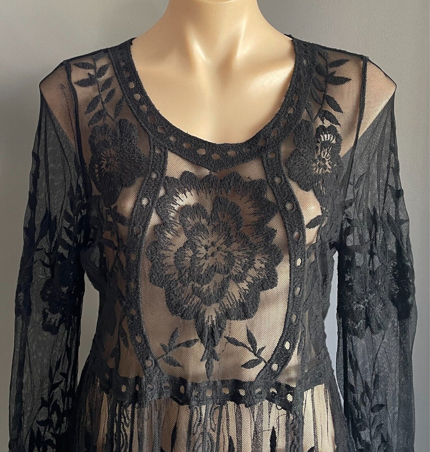AMOR MIA Midi Dress Black Printed Mesh Net Size 16 Long Sleeves Semi Sheer
