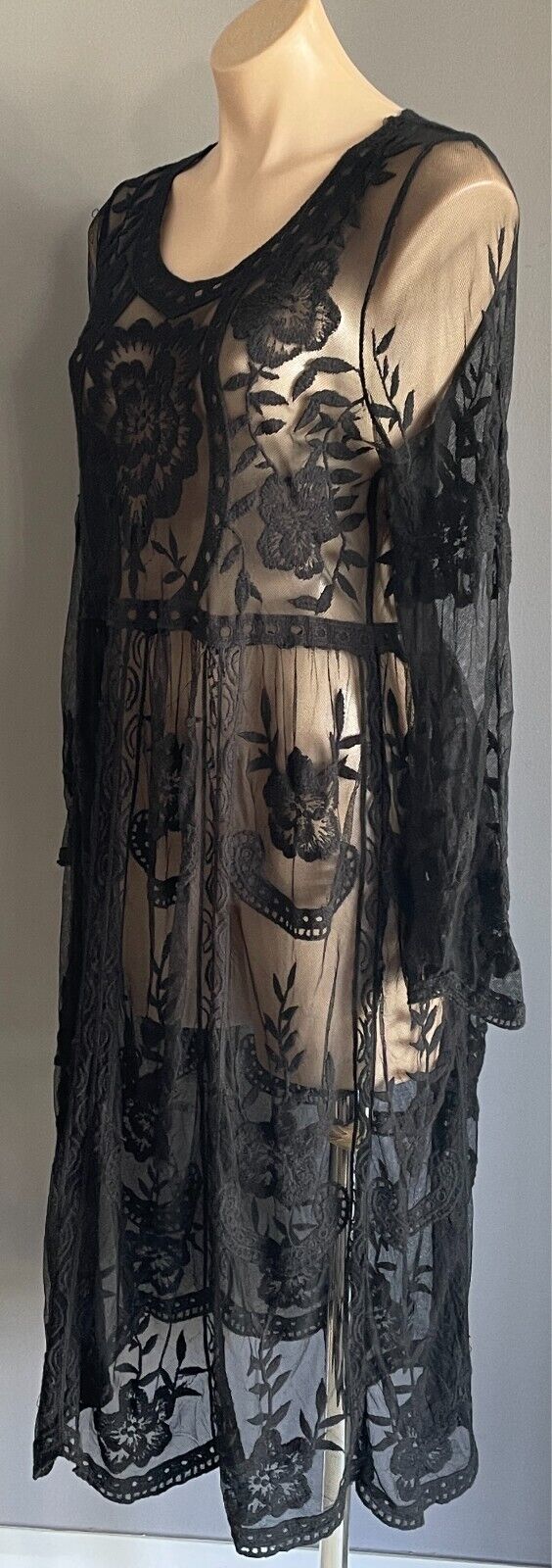 AMOR MIA Midi Dress Black Printed Mesh Net Size 16 Long Sleeves Semi Sheer