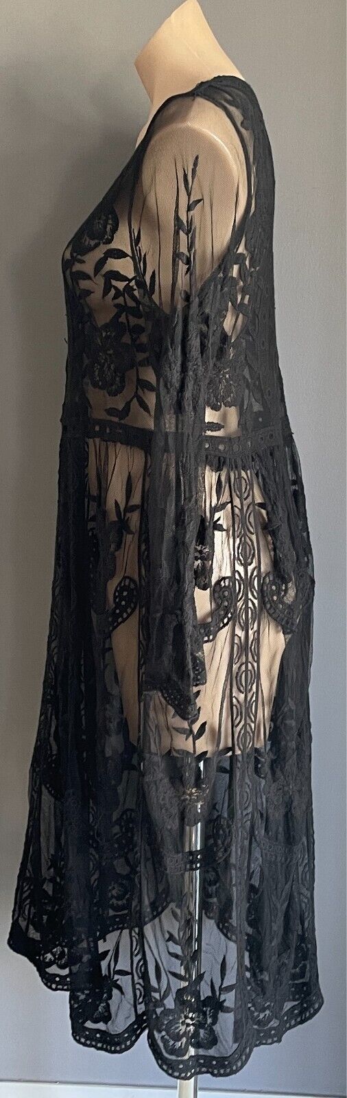 AMOR MIA Midi Dress Black Printed Mesh Net Size 16 Long Sleeves Semi Sheer
