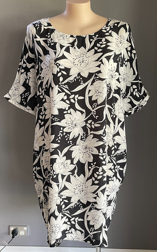 MAGGIE T Shift Dress Black Taupe Floral Print Silk Cuff Dolman Sleeve Size 2