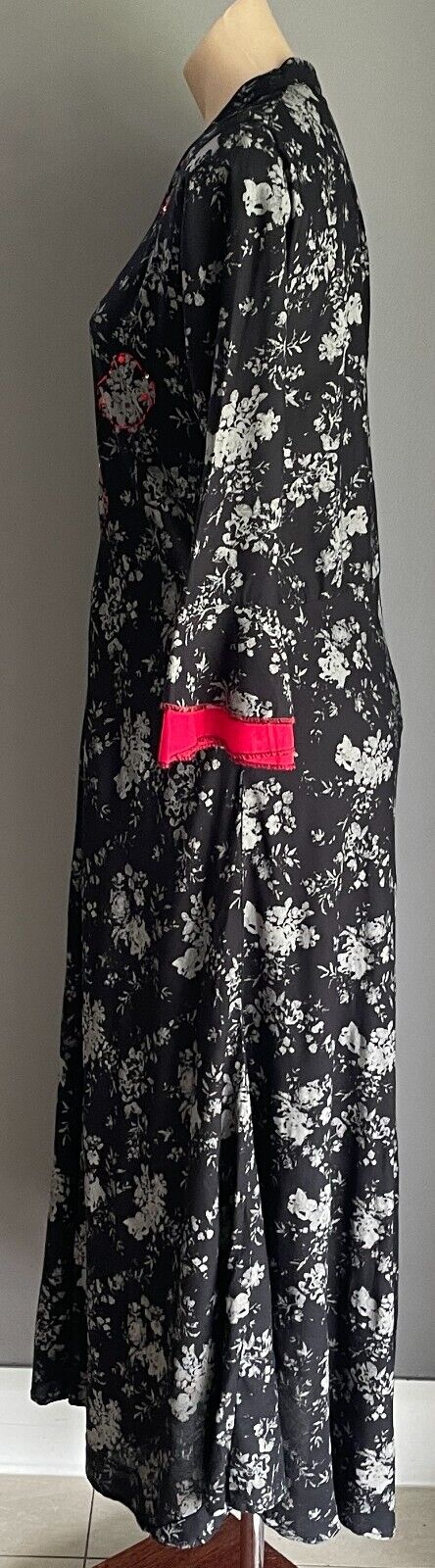 JSR Maxi Dress Black Grey Floral Print Red Stitch Trim & Sequins Long Size L 12