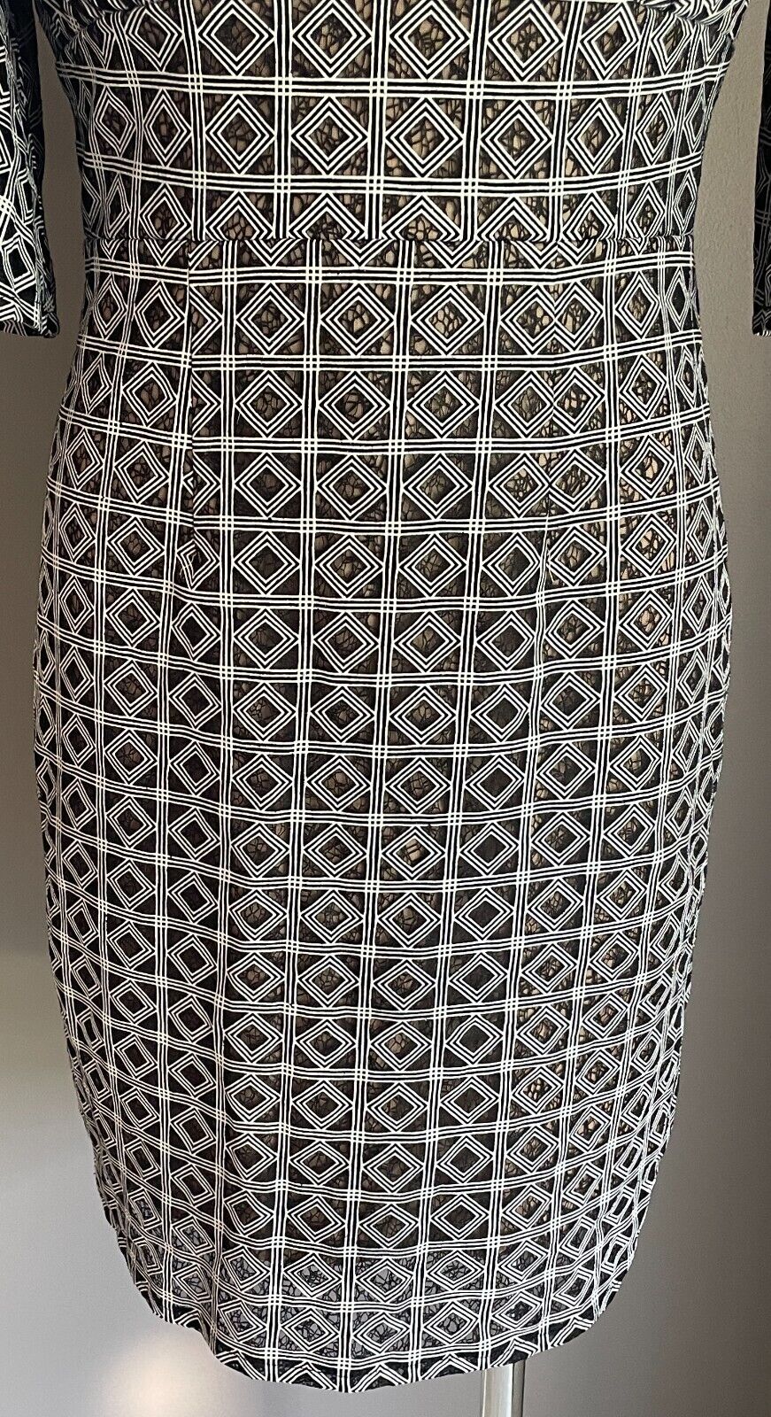 ROXCIIS Mini Dress Black & White Print 3/4 Kimono Sleeve Size 10 Blush Lining