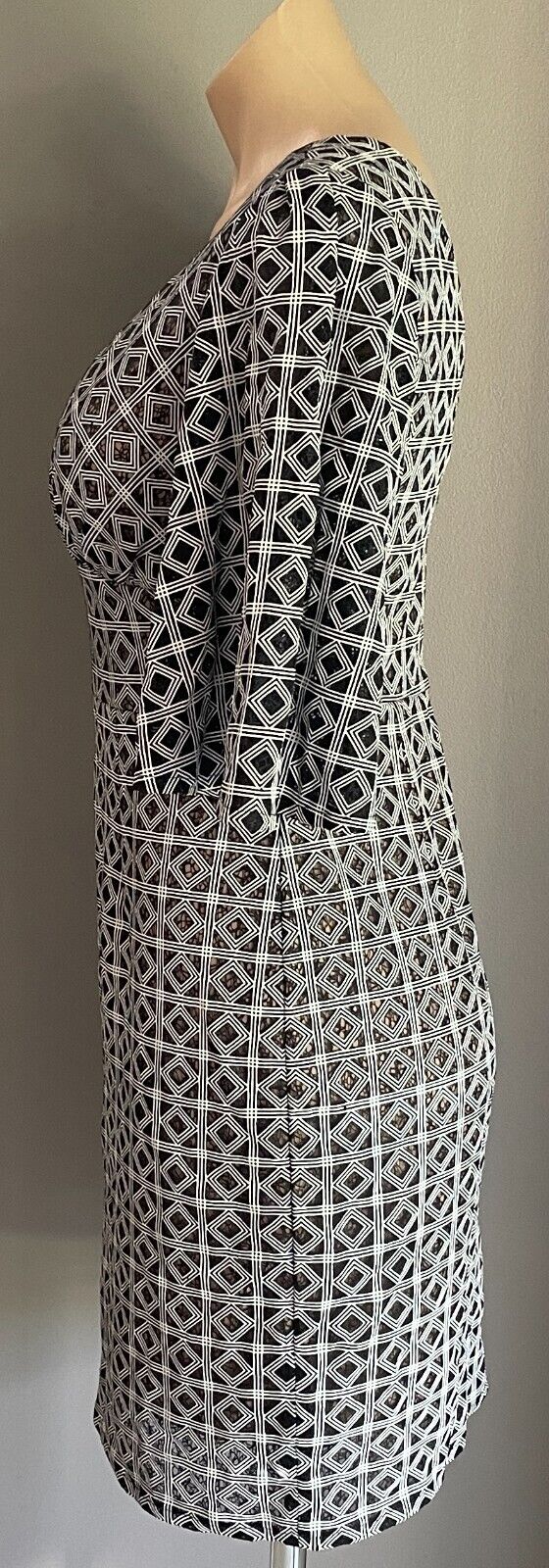 ROXCIIS Mini Dress Black & White Print 3/4 Kimono Sleeve Size 10 Blush Lining