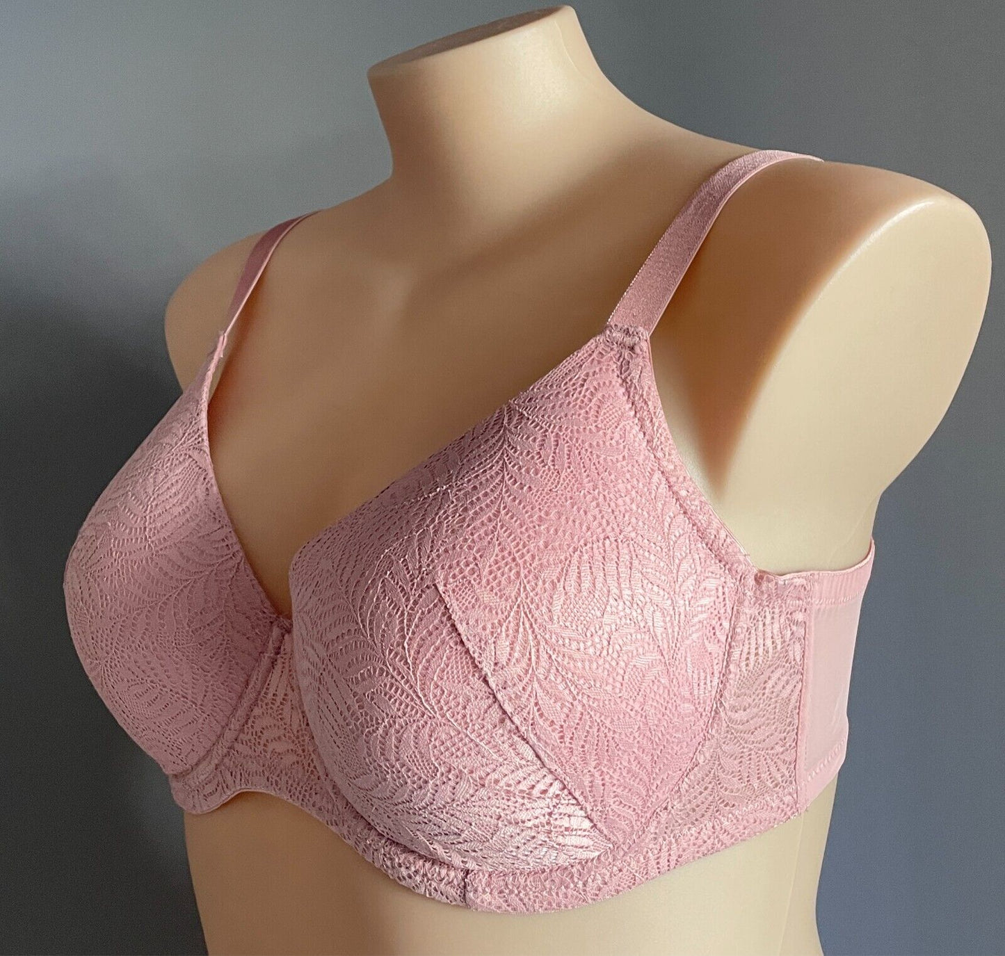 ANKO Dusty Pink Lace Bra Size 16DD Full Figure Underwire Adjustable Straps