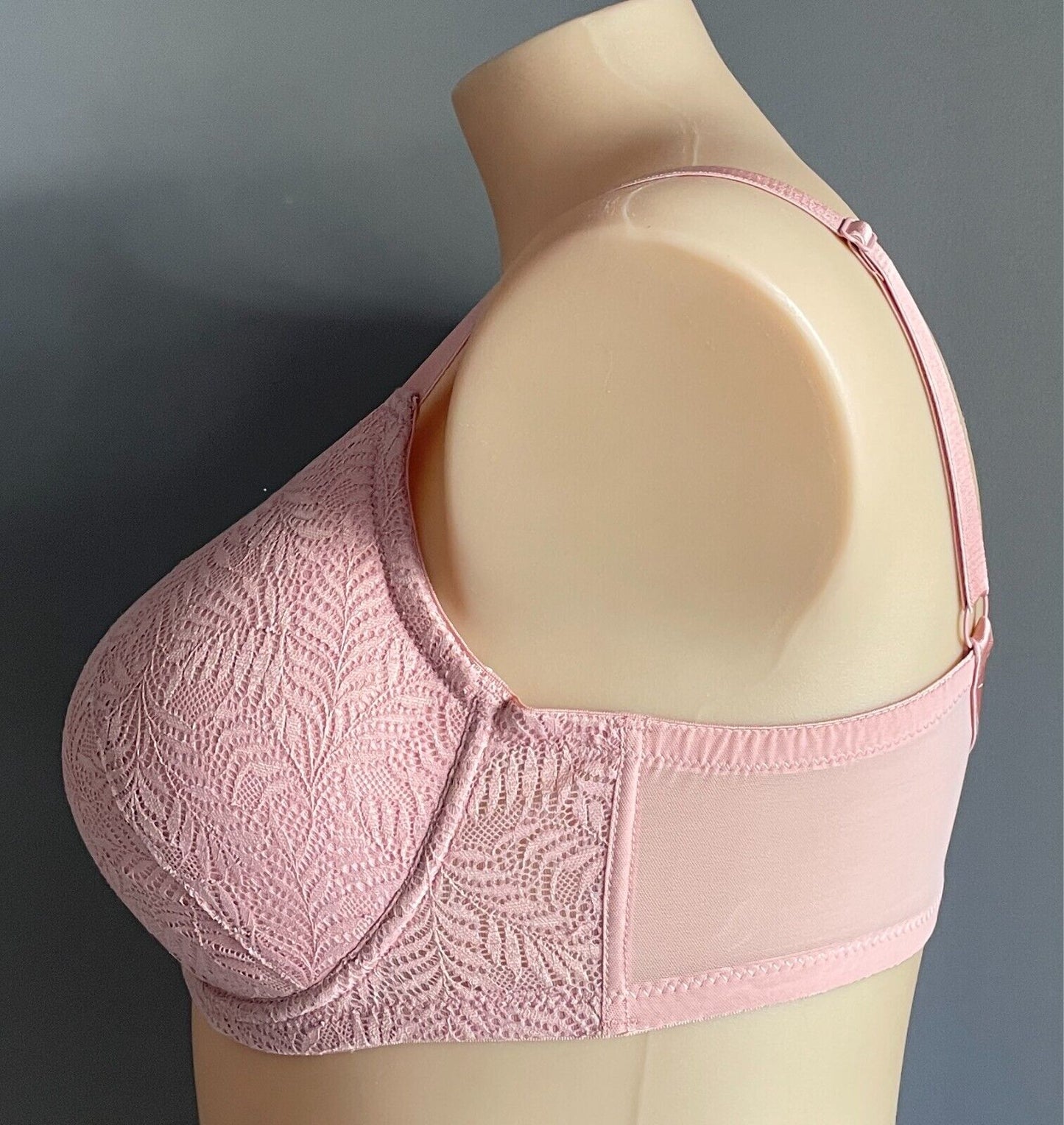 ANKO Dusty Pink Lace Bra Size 16DD Full Figure Underwire Adjustable Straps