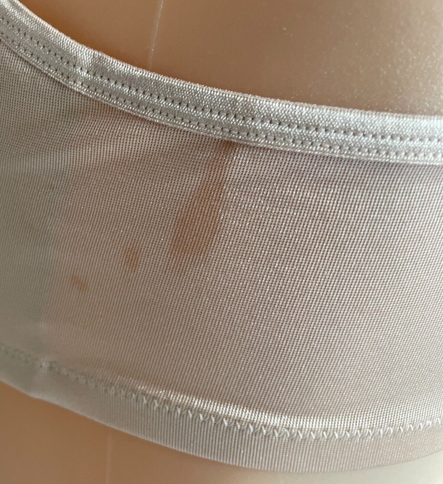 FORMFIT TRIUMPH Beige Smooth Minimiser Full Coverage Bra Size 20DD Underwire NWT