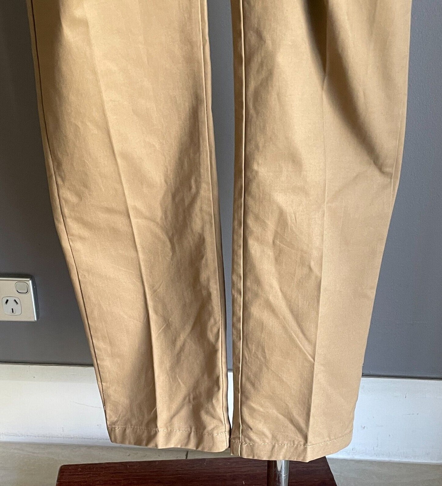 TIMSU Cropped Pants Light Tan Camel Size L Tapered Leg Button Trim Pockets