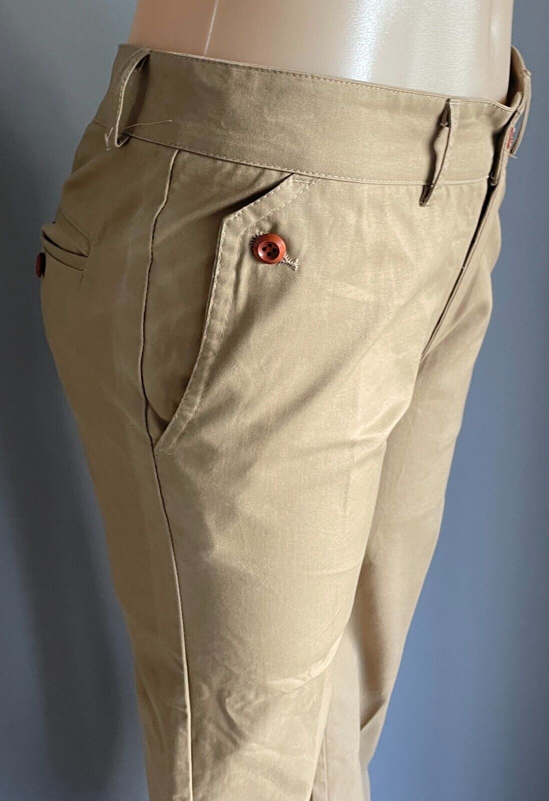 TIMSU Cropped Pants Light Tan Camel Size L Tapered Leg Button Trim Pockets