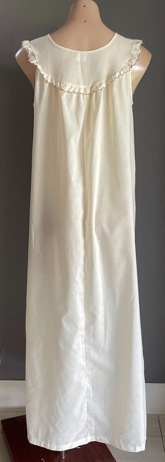 LYN MAID Midi Nightie Off White With Brown Green White Embroidered Trim Size 14