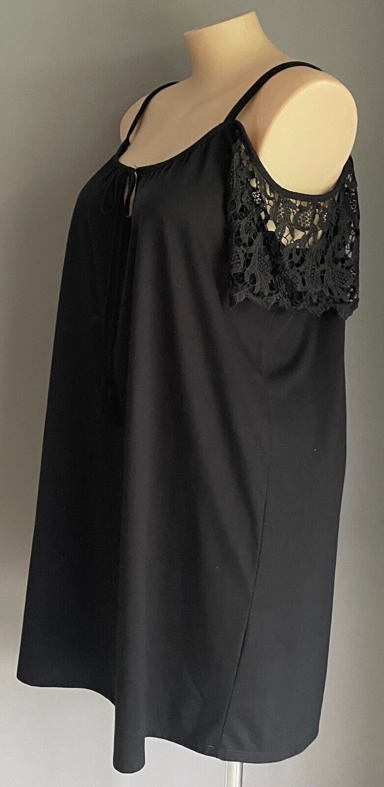 ED.IT.ED Black Cold Shoulder Lace Short Sleeve Mini Shift Dress Plus Size 20