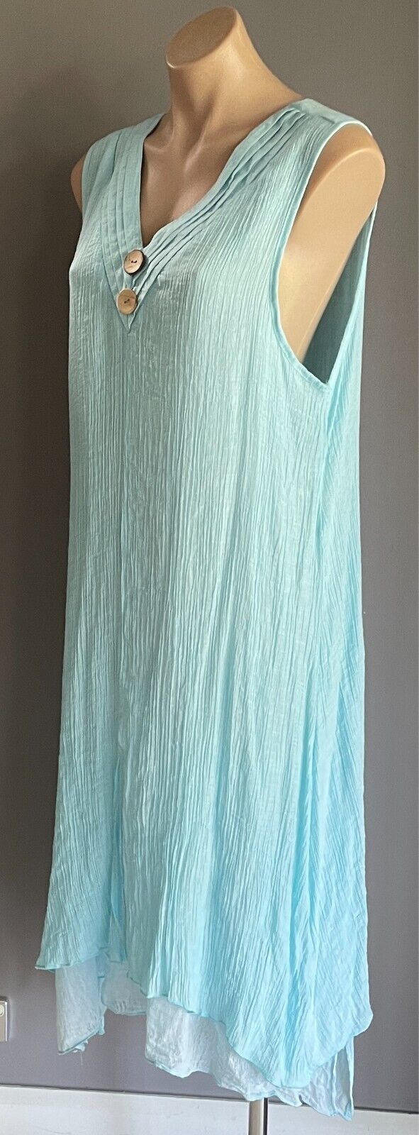 M STYLE Sun Dress Light Blue Crinkle Look Shift Size 16 Sleeveless Dip Hem