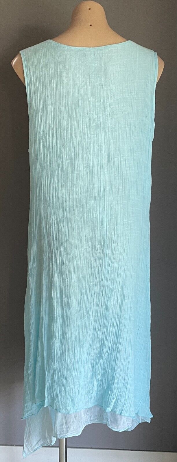 M STYLE Sun Dress Light Blue Crinkle Look Shift Size 16 Sleeveless Dip Hem