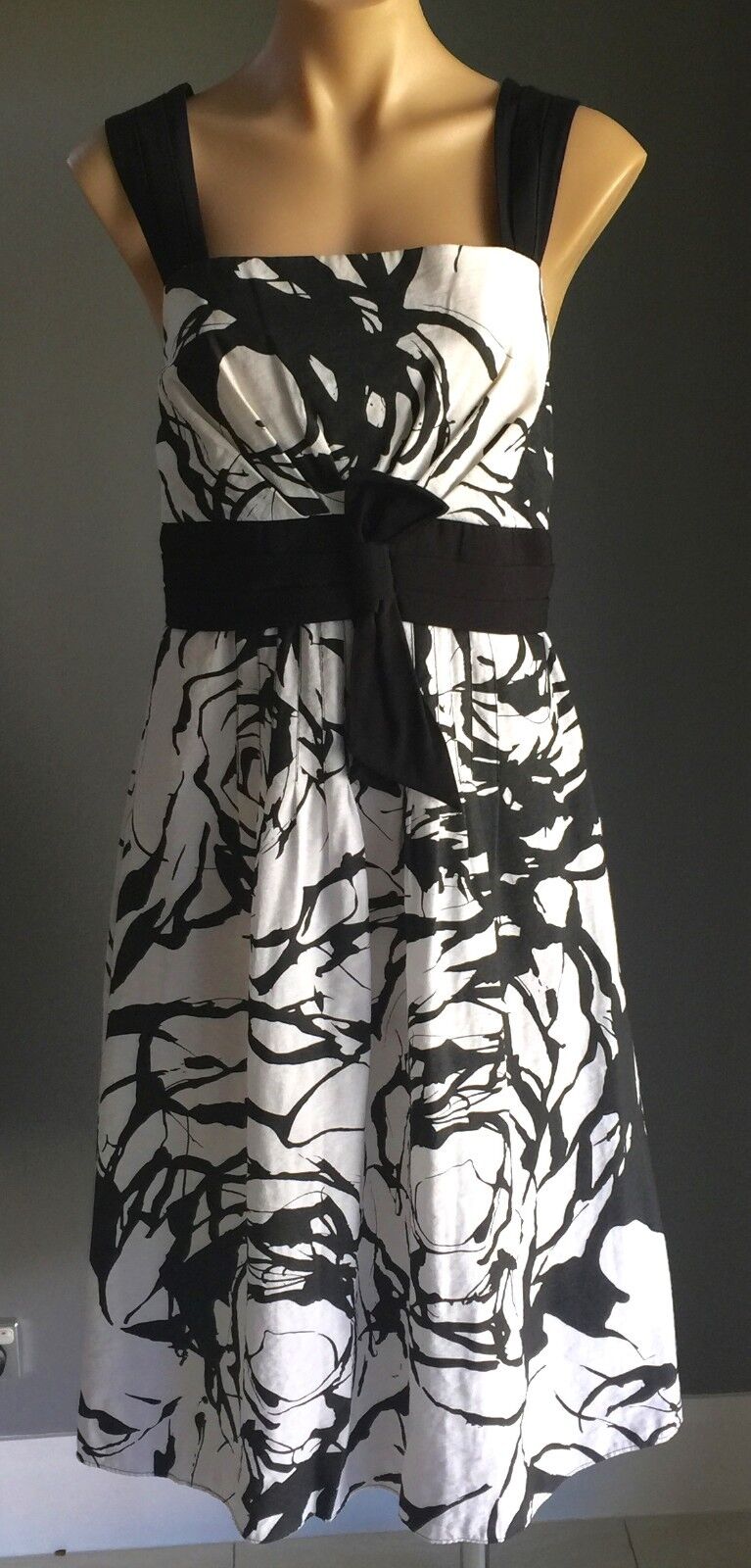 DOLINA EXCLUSIVE Dress Empire Waist  Black & White Ladies Size 16 Rare NEW