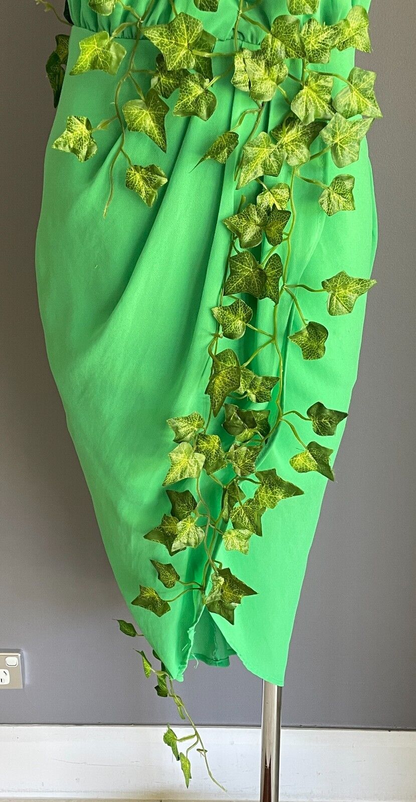 DOTTI Dress Poison Ivy Green Toga Faux Ivy Plant & Halo BATMAN CosPLAY  Size 10