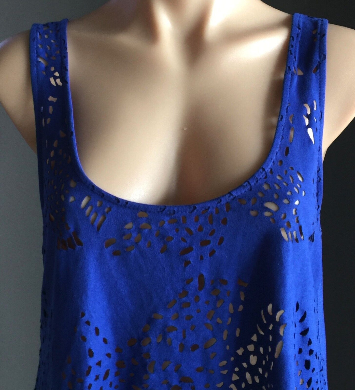DOTTI Top Tank Micro Suede Laser Cut Cobalt Blue Sleeveless Cami Size S 10 NEW