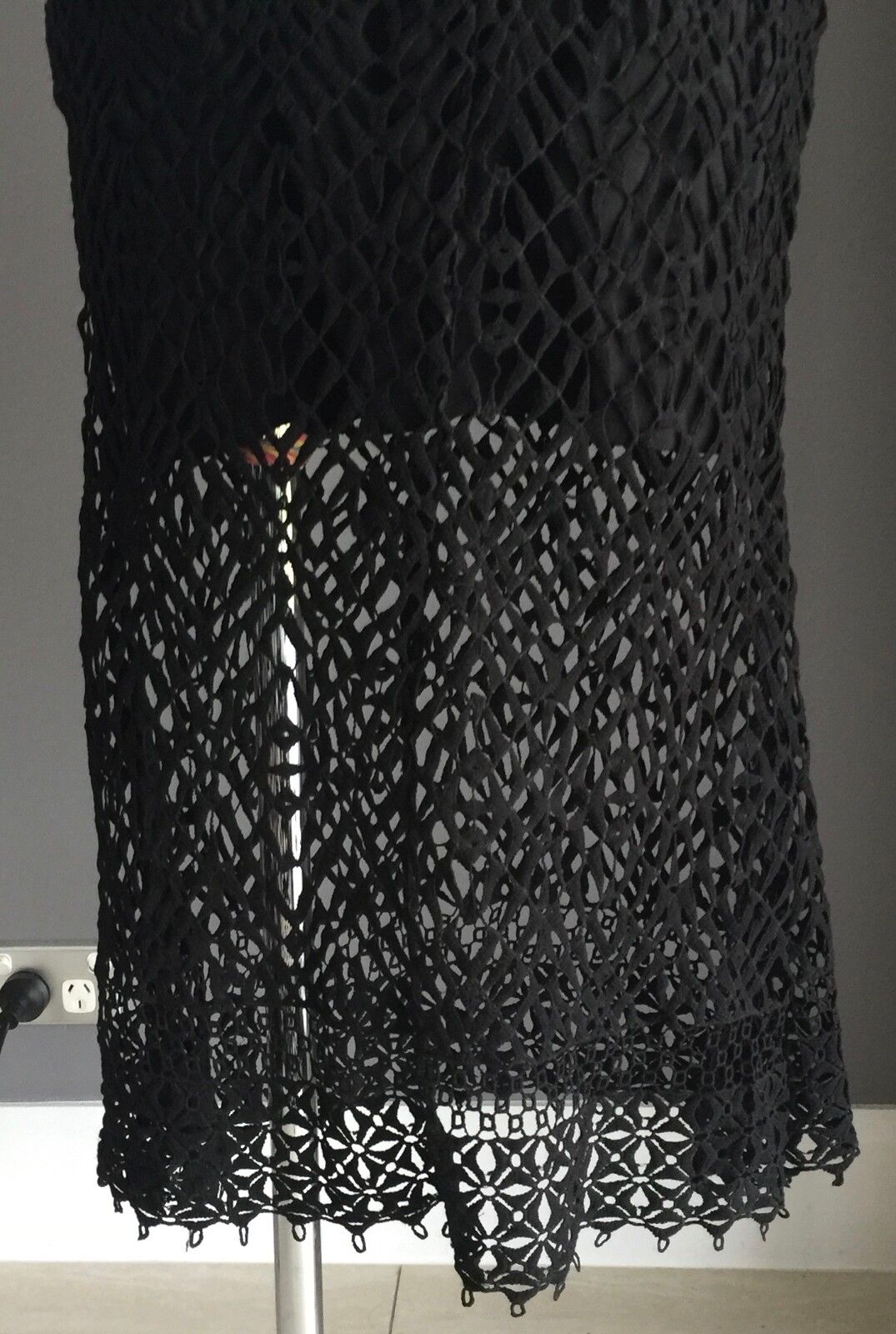 DOTTI Dress Black Crochet Lace Cut Out Trumpet Sleeve Midi Size 8 10 Gorgeous!
