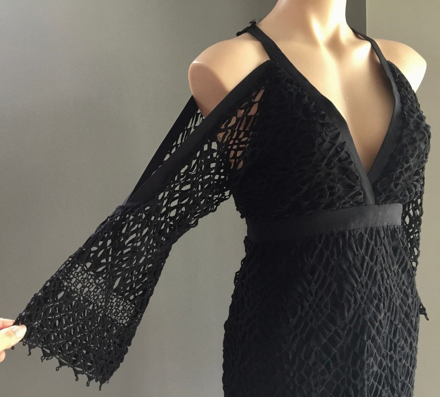 DOTTI Dress Black Crochet Lace Cut Out Trumpet Sleeve Midi Size 8 10 Gorgeous!