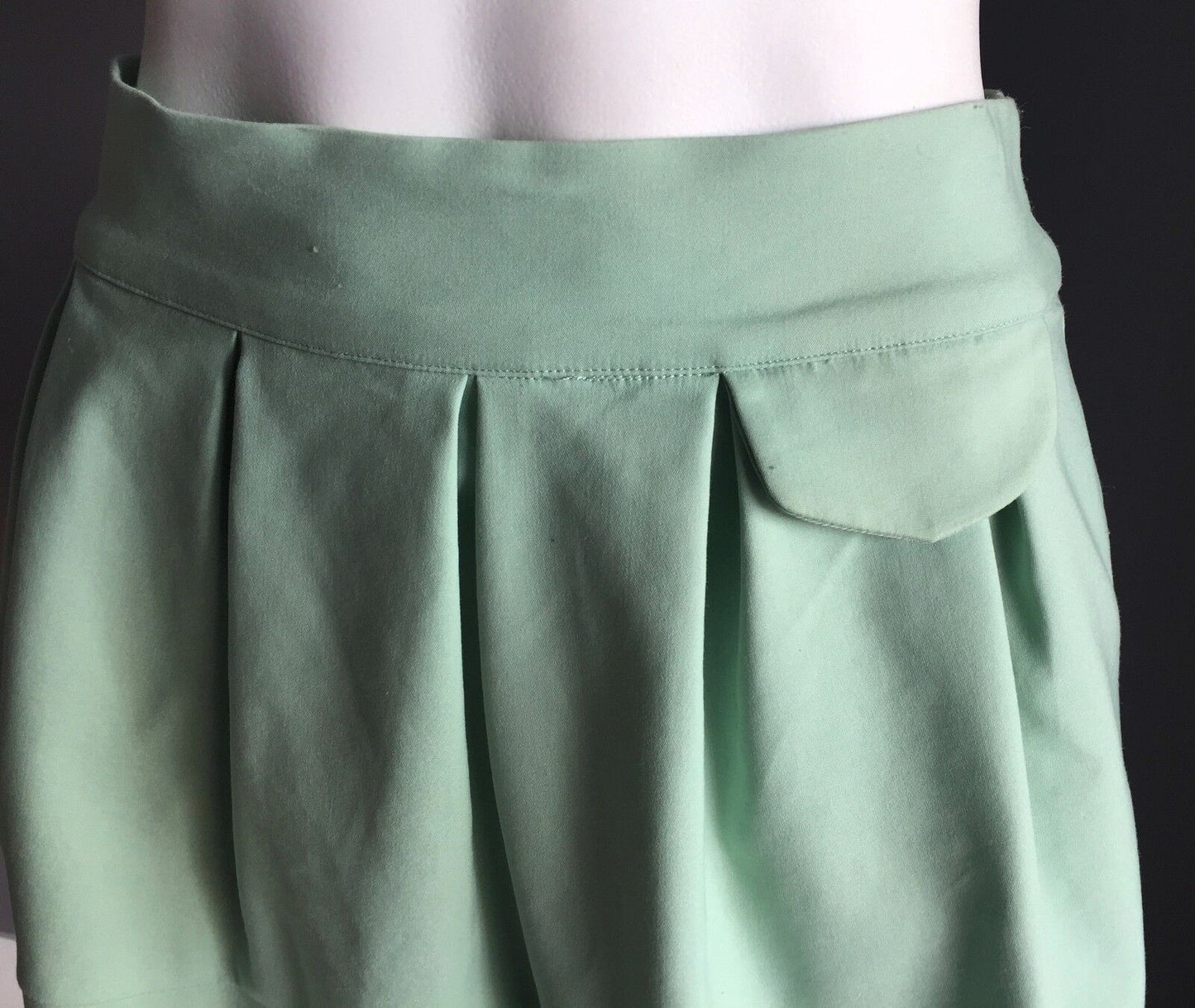 DOTTI Skirt Mini Mint Green Pouf Pleated Bell Gold Button Zip Ladies Sz 6 8 NEW