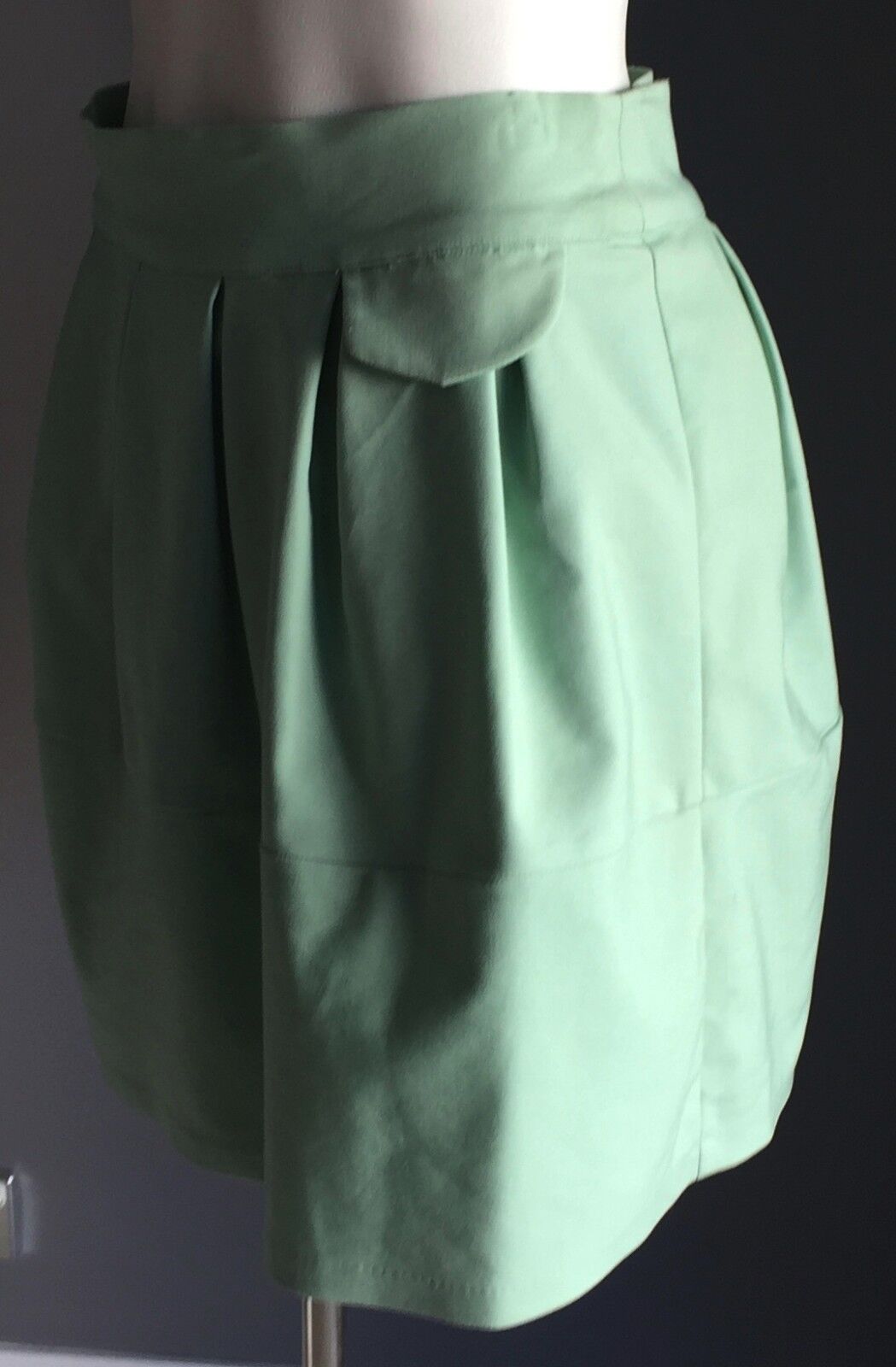 DOTTI Skirt Mini Mint Green Pouf Pleated Bell Gold Button Zip Ladies Sz 6 8 NEW