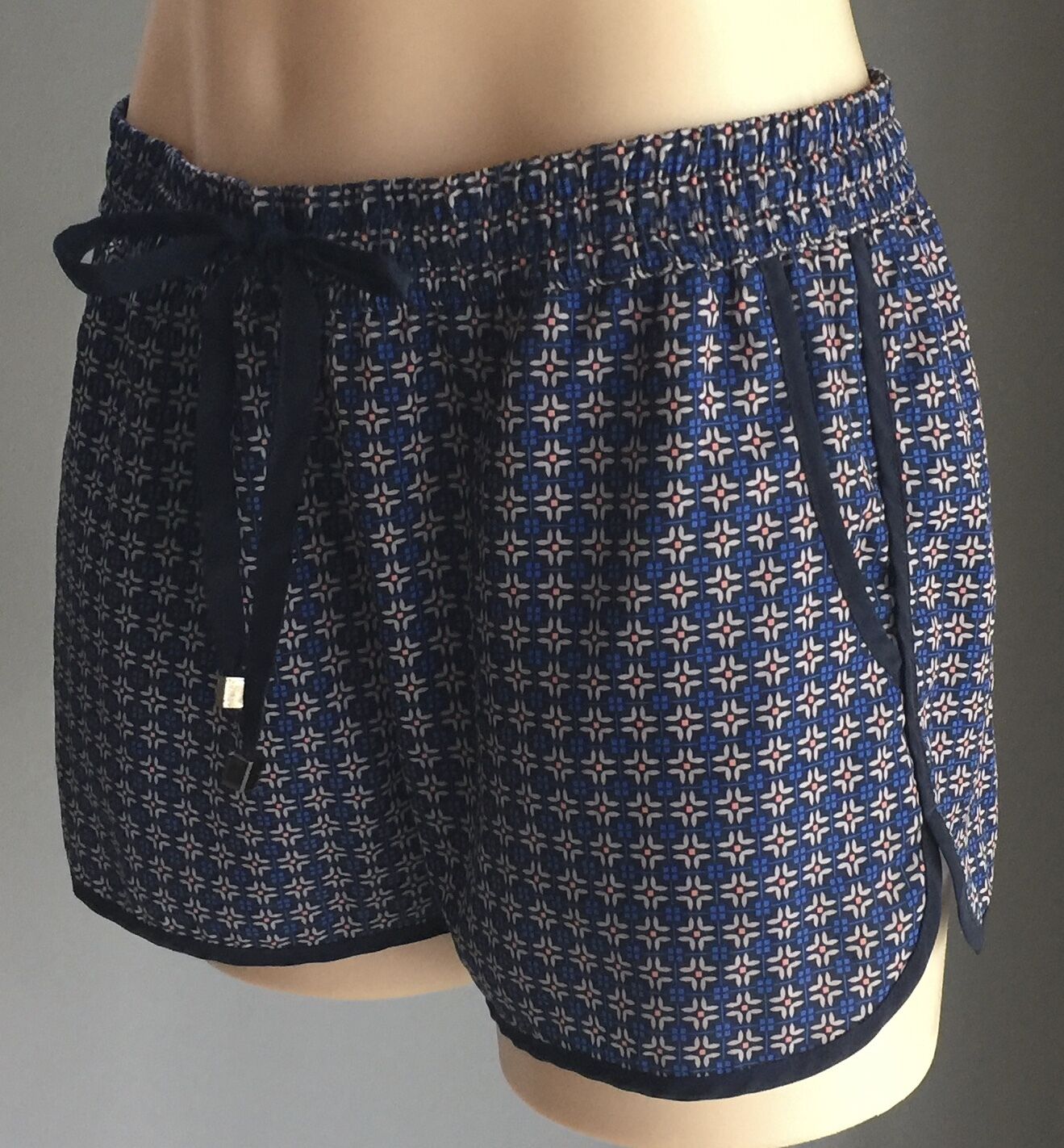 DOTTI Shorts Geometric Print Casual Elastic Waist Size 10
