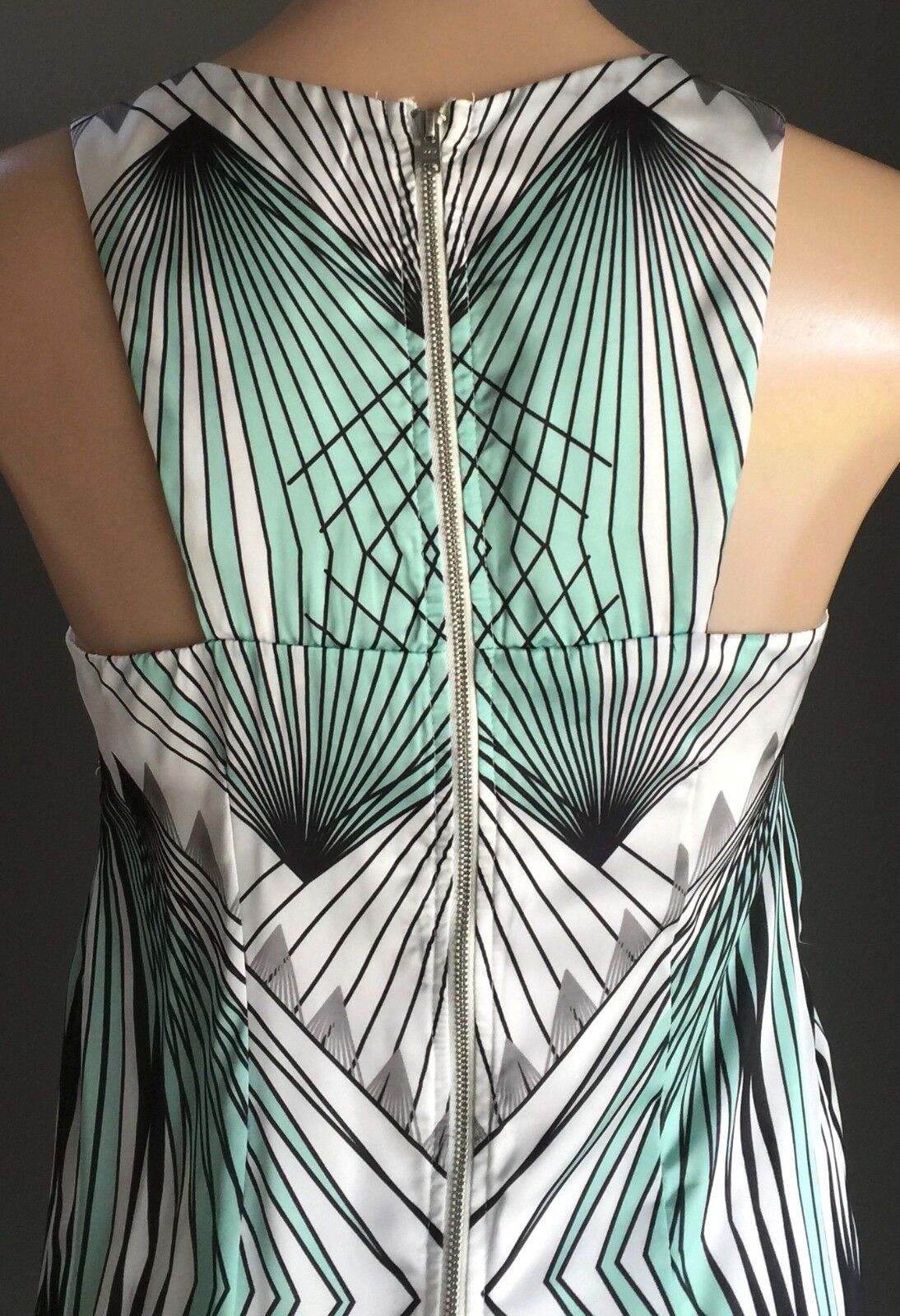 DOTTI Dress Shift Green White Black & Grey Graphic Print Size 8 10 Gorgeous