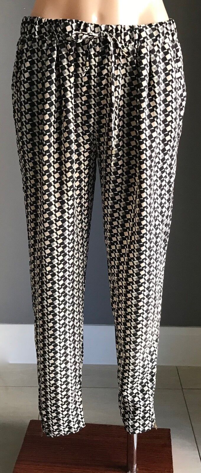 DOTTI Pants Lounge Black Taupe White Cream Geometric Print Relaxed Size 10 NEW