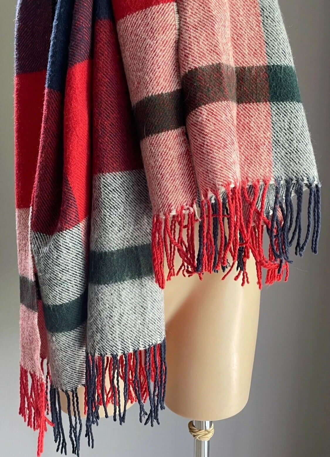 DOTTI Scarf Red Blue Check Plaid Rectangle Knit Wrap Fringed Acrylic 600173 NEW
