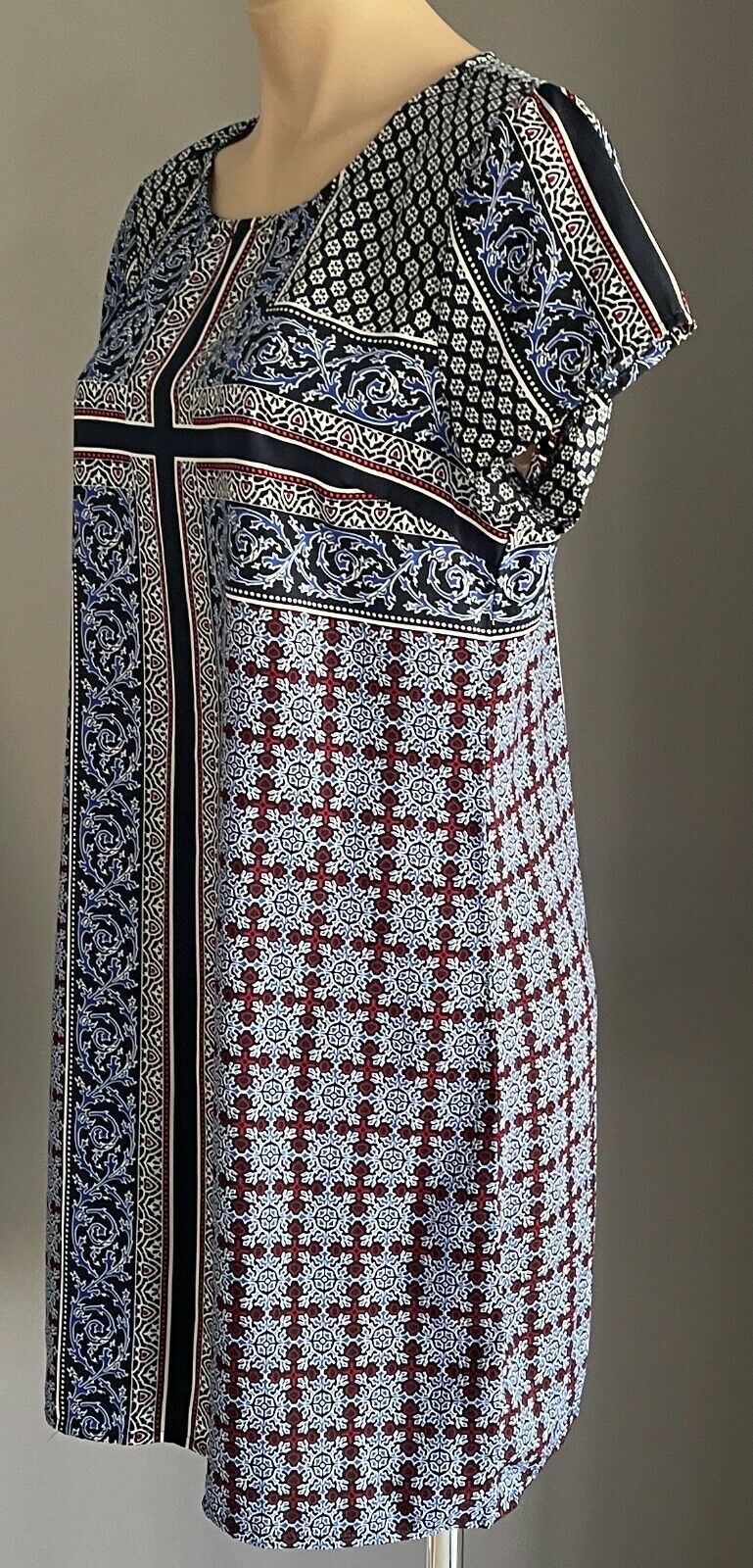 DOTTI Dress Black Blue White Red Print Short Sleeve Shift Size 12