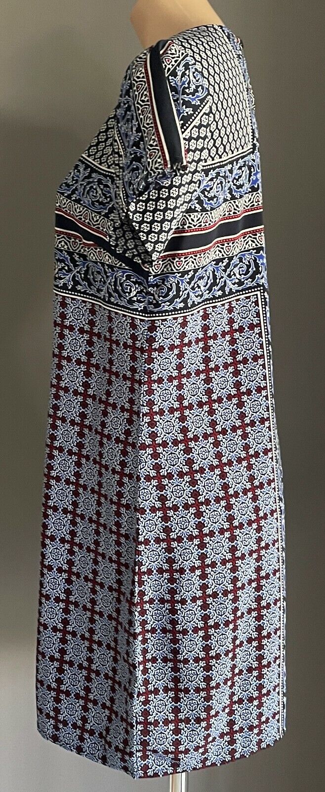DOTTI Dress Black Blue White Red Print Short Sleeve Shift Size 12