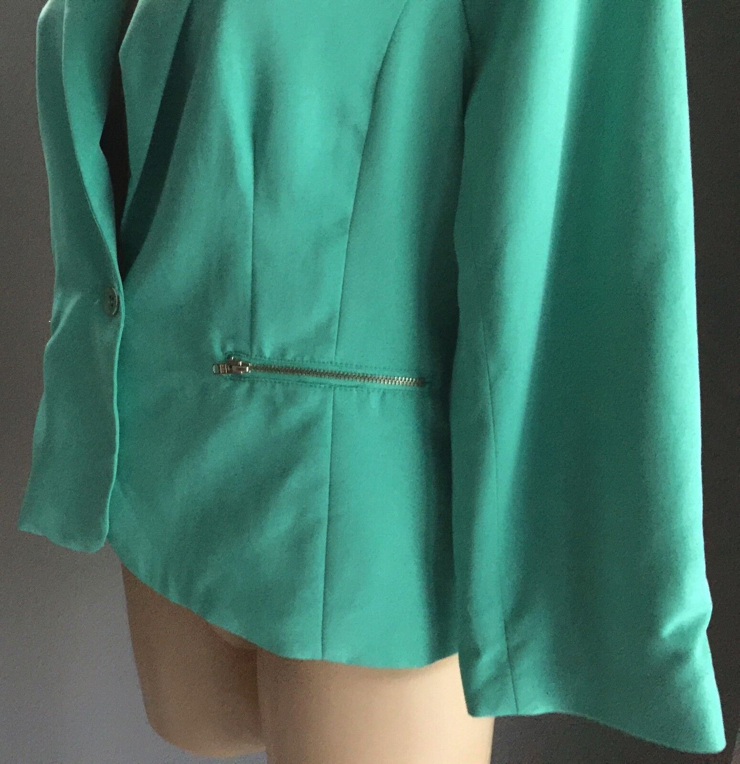 DOTTI Jacket Mint Blazer Mint Colour w 2 ZiP Pockets Cropped Ladies Size 14 NEW