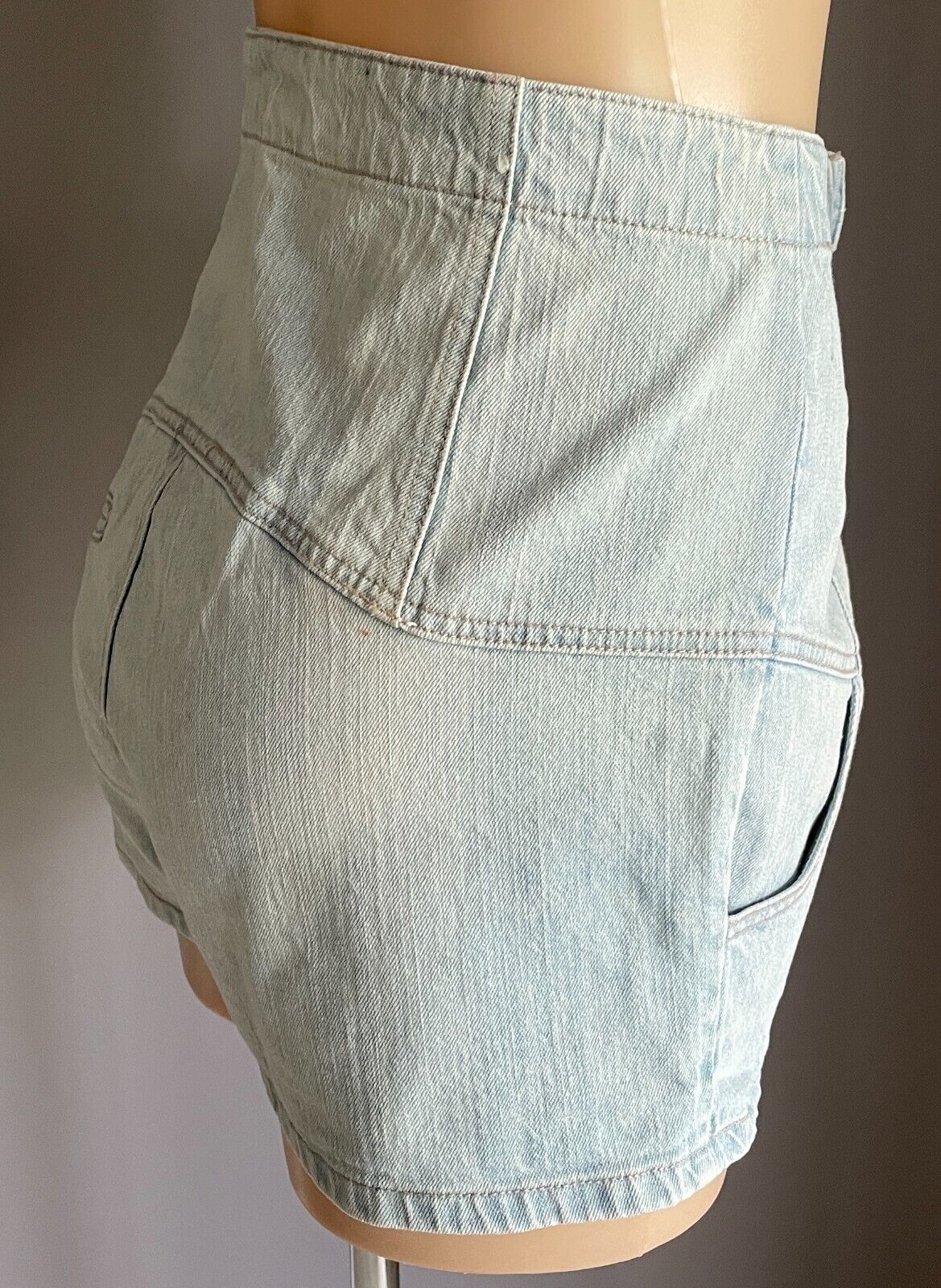 DOTTI Shorts High Waist Faded Blue Denim Size 14 Bombshell Retro 3 Button Zip