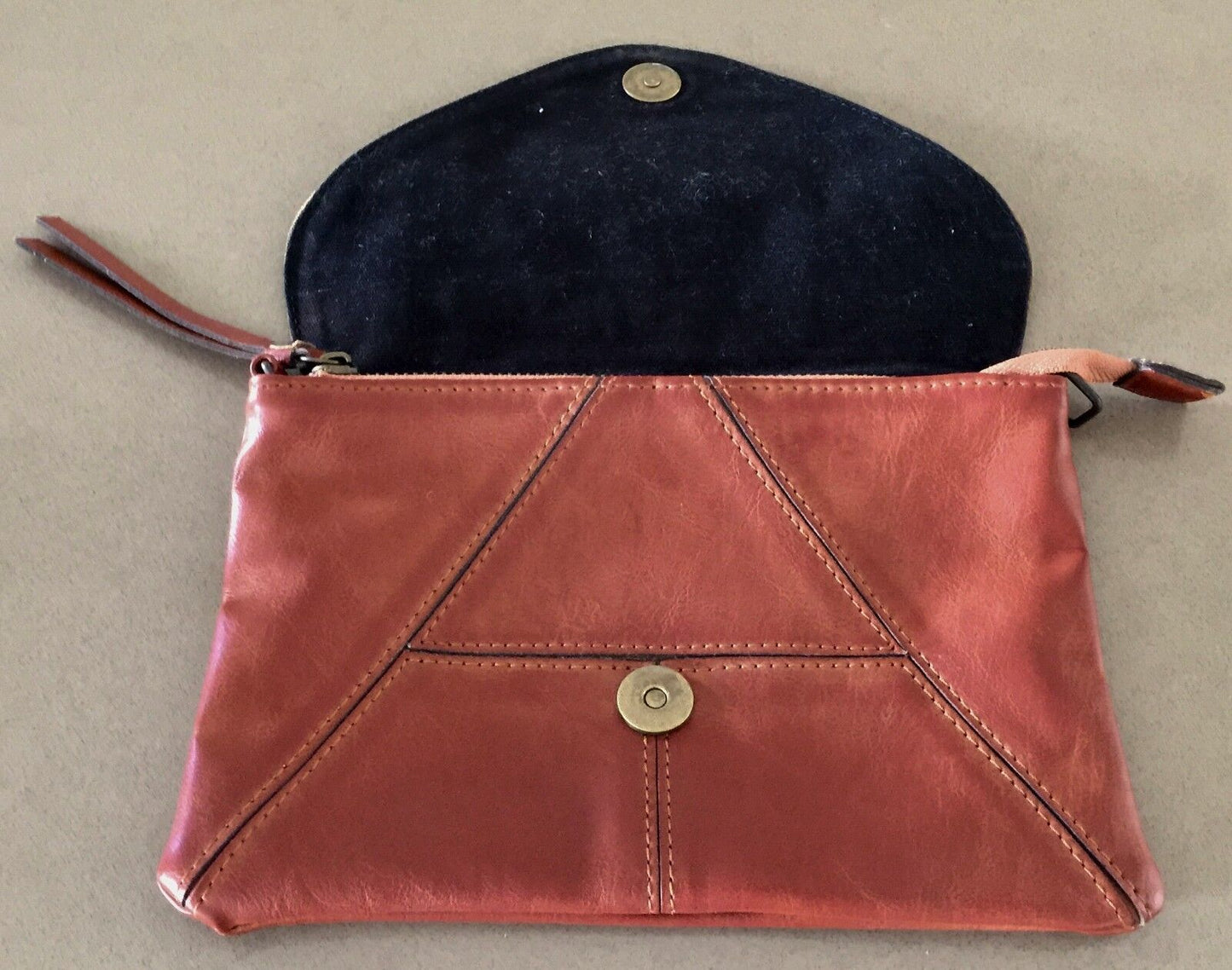 DOTTI Bag Rich Tan Unique Pleather Embossed Envelope Clutch Vintage