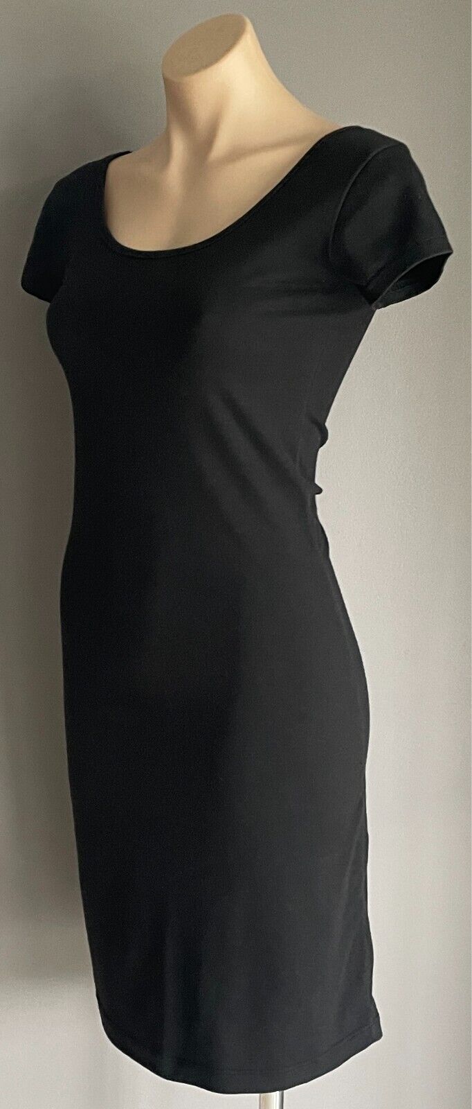 TIGHTROPE Bodycon Dress Black Scoop Neck Cap Sleeves Size 10 Stretch
