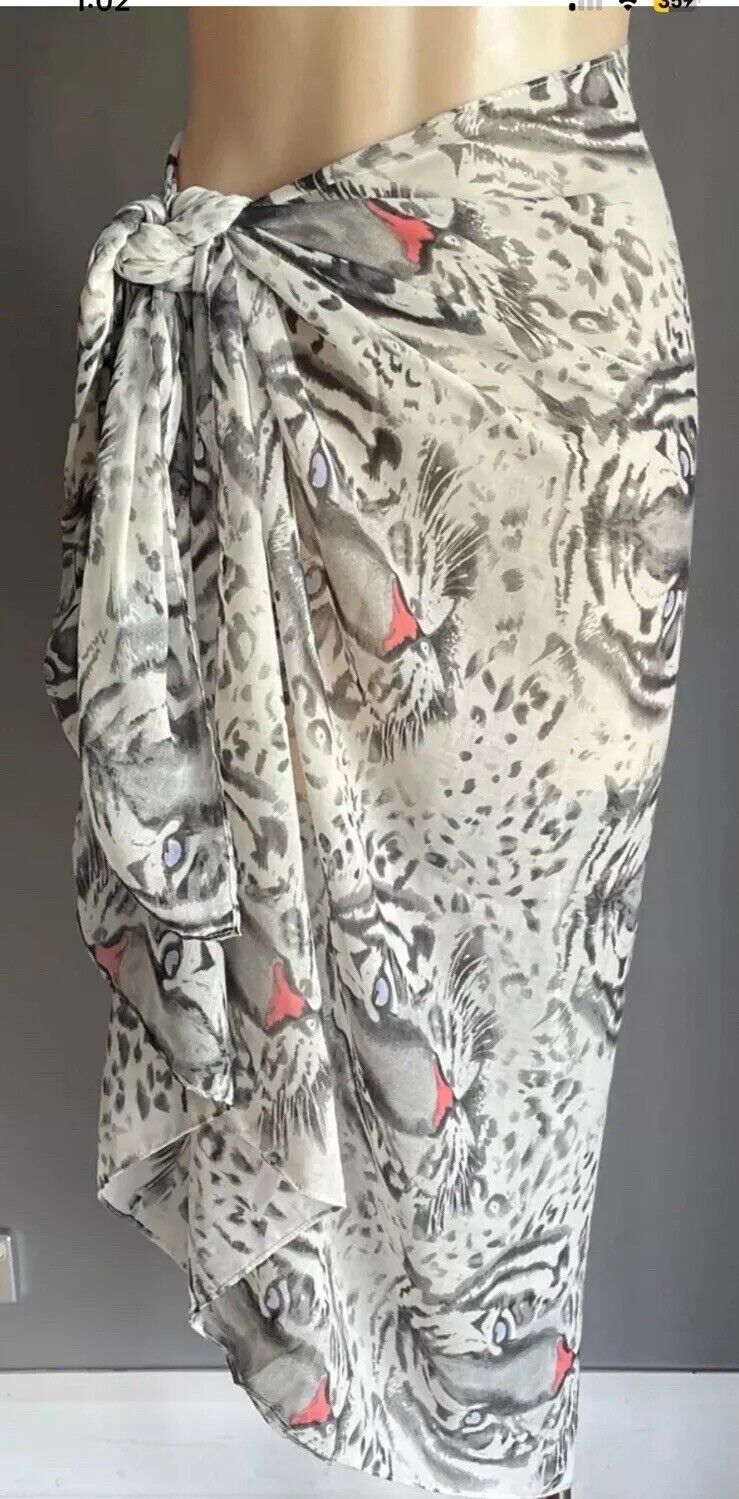 TARGET Sarong Tiger Face Black Grey White & Print Semi Sheer Skirt Wrap Stunning