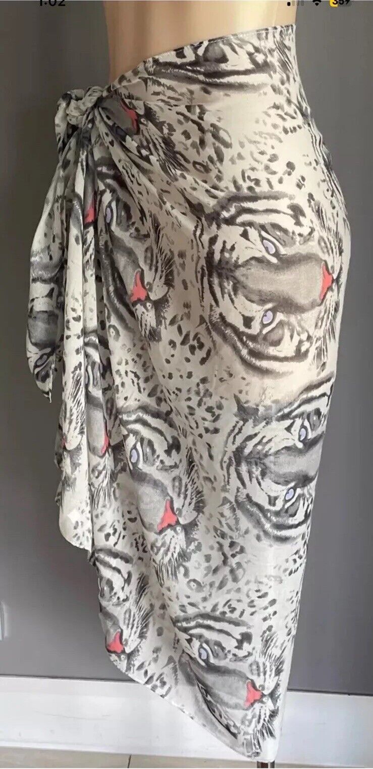 TARGET Sarong Tiger Face Black Grey White & Print Semi Sheer Skirt Wrap Stunning