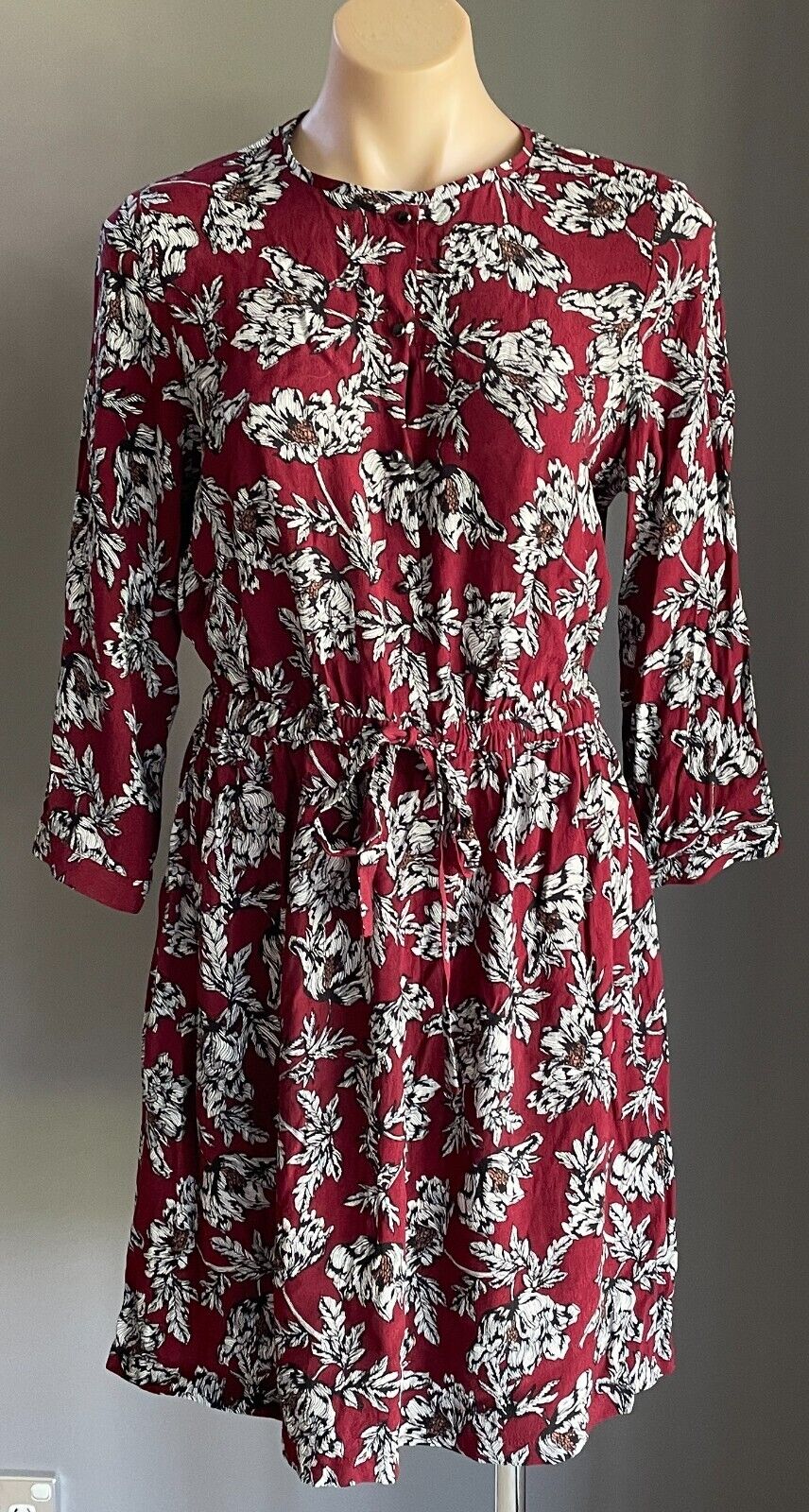 DIANA FERRARI Sheath Dress Burgundy Black White Floral Print 3/4 Sleeve Size 12